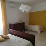 Spira Mirabilis Гостевой дом Неаполь