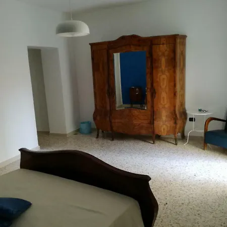 Spira Mirabilis 3* Naples